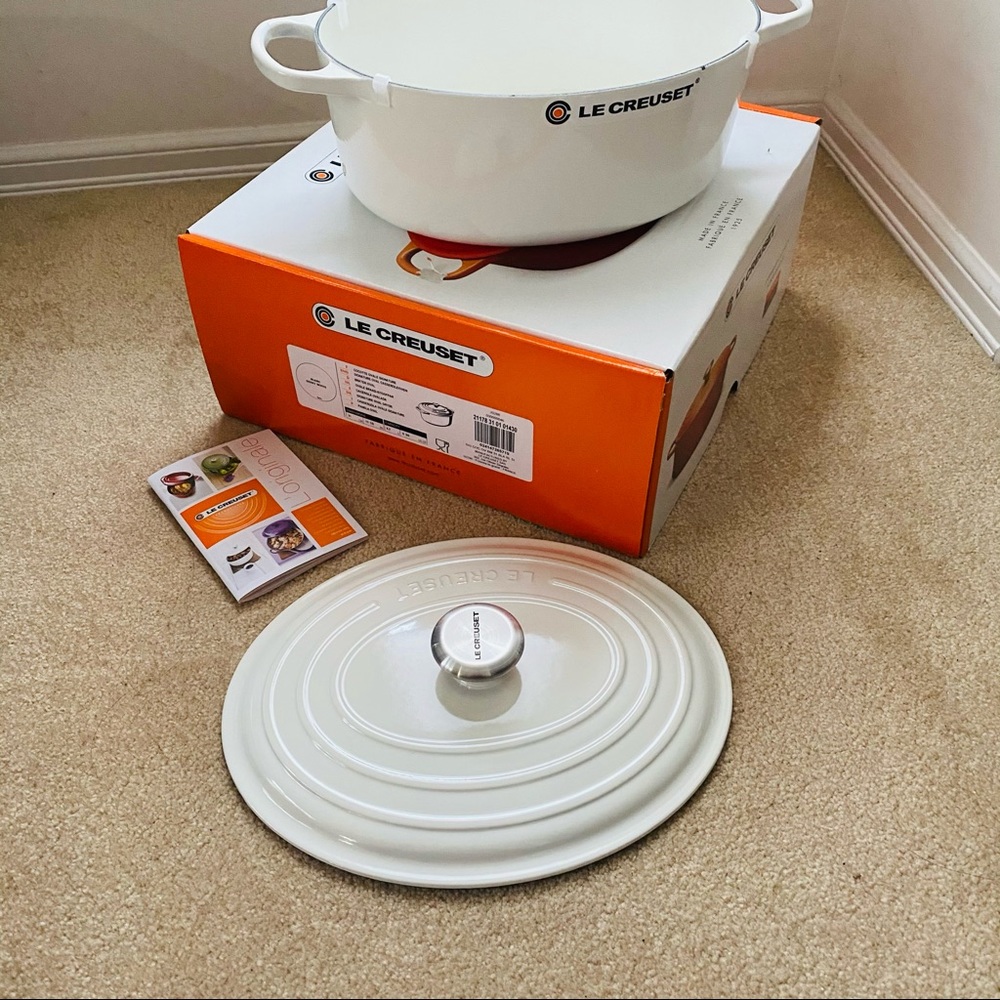 Le Creuset new 6.75q #31 white - Picture 2 of 11